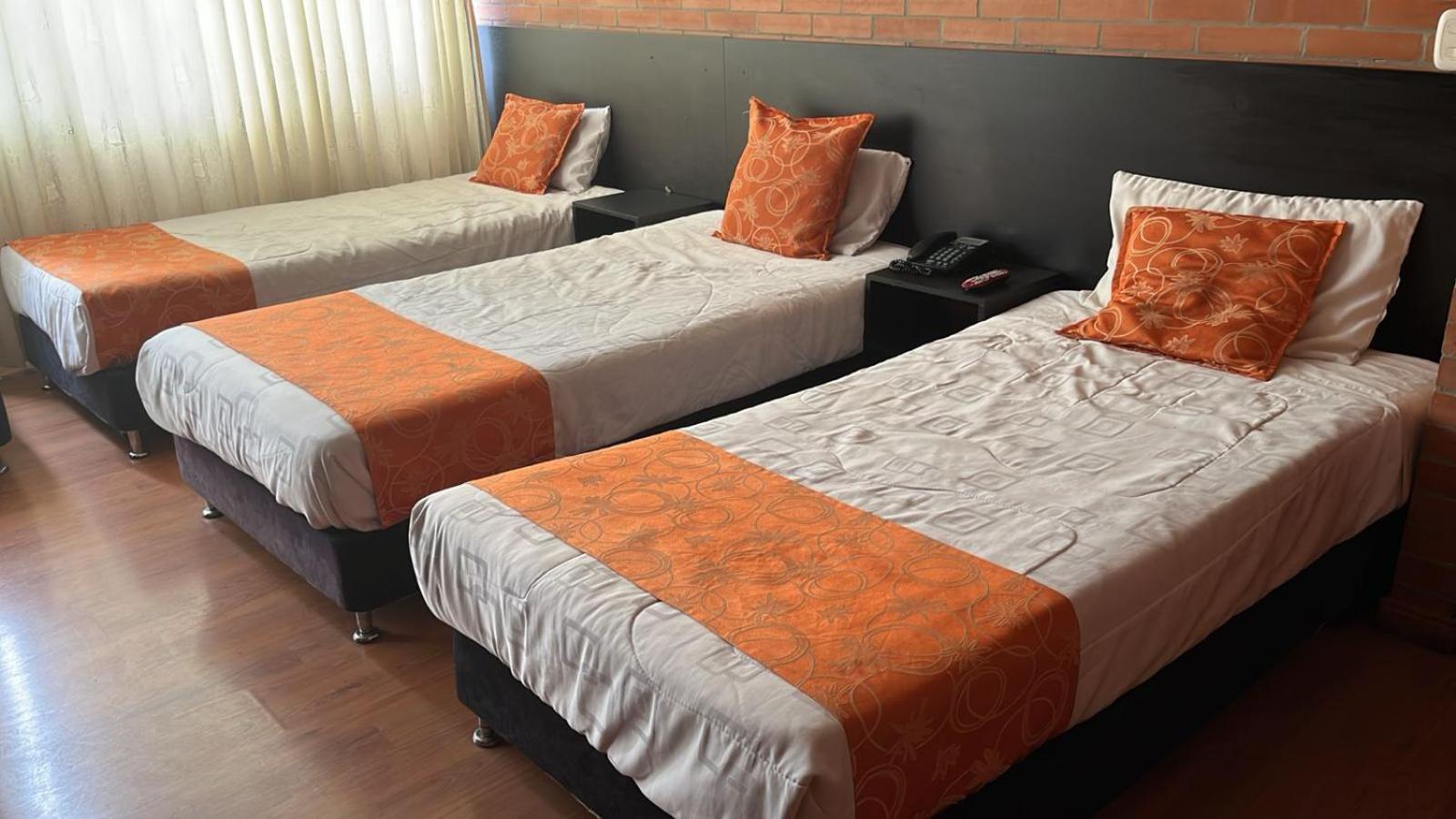 Hotel Bogota Astral Ngoại thất bức ảnh